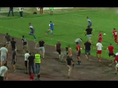 Israeli Team Chased Off Pitch By Crazy Bulgarian Fans After Red Card (Video)